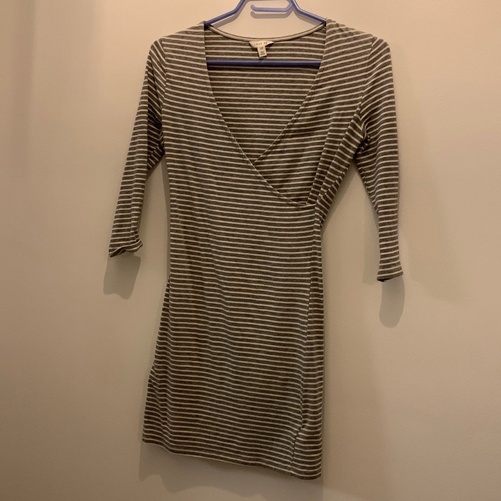 Heritage 81 bodycon strip dress